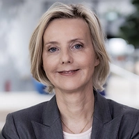 Dr. Marianne Janik